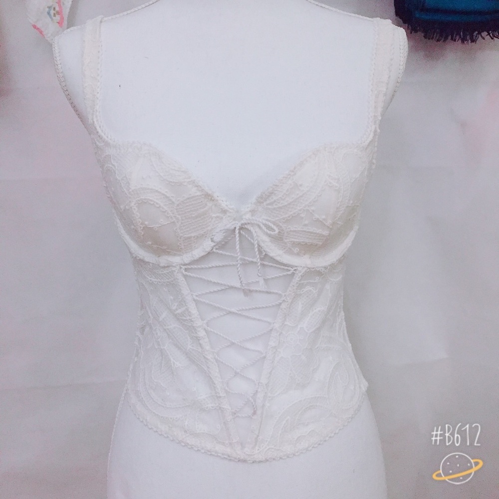 Victoria’s Secret Dream Angels Lace Corset, Ivory